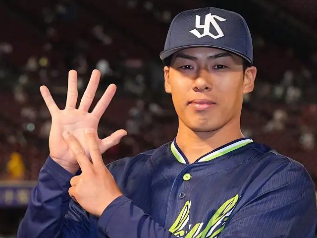 山野投手の画像